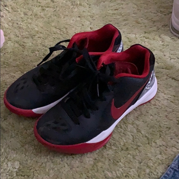 red and black volleyball shoes